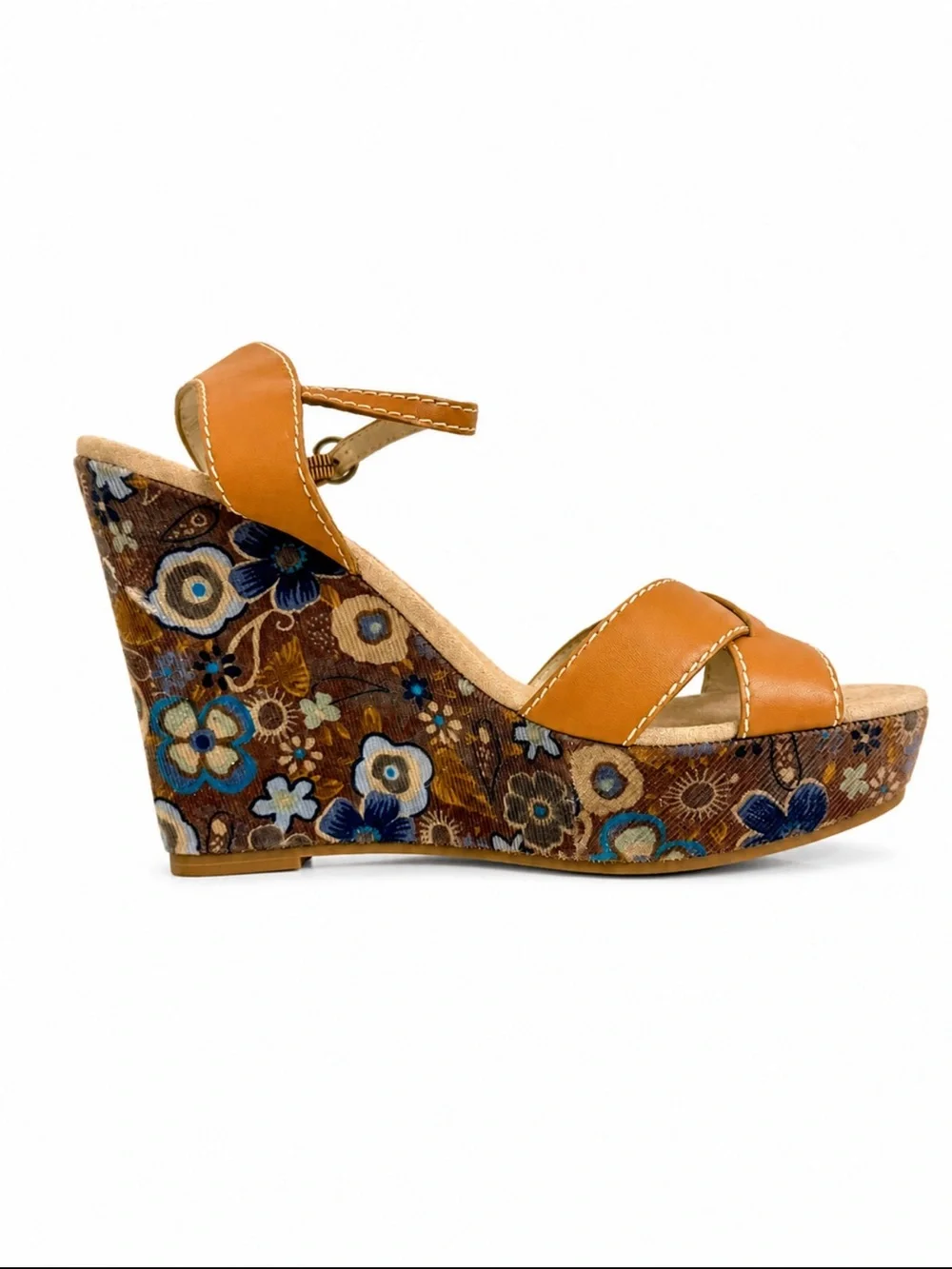 NWOT GUESS Floral Platform Wedge Sandals Size 6